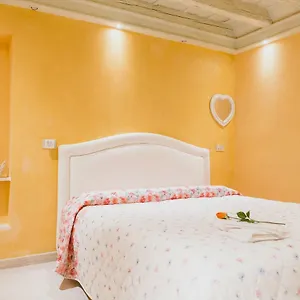https://la-casa-degli-uccellini.it-tuscanyhotel.com
